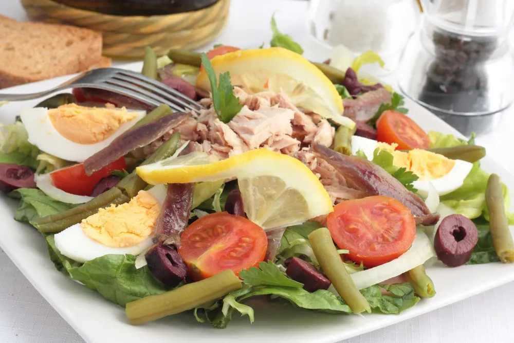 Nicoise_Salad_1_south_france_holiday_villas