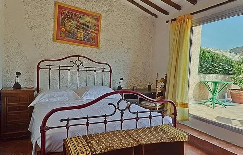 Maison_Nizas_4_owners_experiences_south_france_holiday_villas
