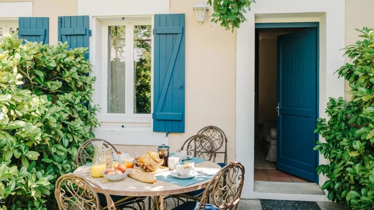 Charming French gite on domaine with shared pool