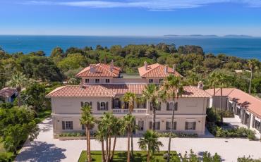 Luxury 11 bedroom holiday villa with private pool in Cote d'Azur France (STPZ190PV)