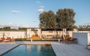 Luxury 6 bedroom holiday villa with private pool in Puglia Italy (PV2673)