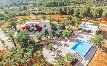 Luxury 8 bedroom holiday villa with private pool in Ibiza Spain (PV1269)