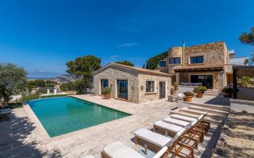 Luxury 5 bedroom holiday villa with private pool in Mallorca Spain (PV1599)