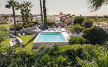 Luxury 4 bedroom holiday villa with private pool in Sicily Italy (PV1681)