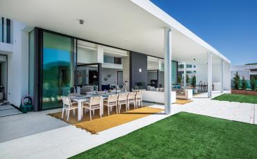 Luxury 6 bedroom holiday villa with private pool in Algarve Portugal (PV2840)