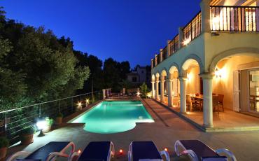 Luxury 5 bedroom holiday villa with private pool in Mallorca Spain (PV1399)