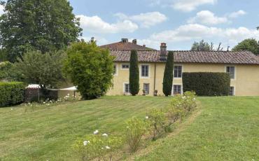 Luxury 6 bedroom holiday villa with private pool in Tuscany Italy (PV1574)