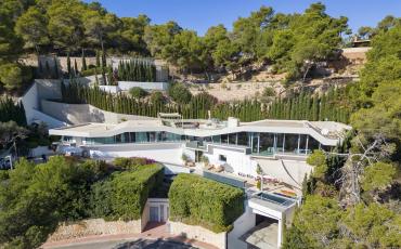 Luxury 6 bedroom holiday villa with private pool in Ibiza Spain (PV691)