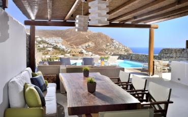 Luxury 3 bedroom holiday villa with private pool in Mykonos Greece (PV1344)