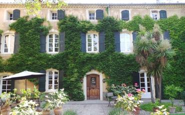 Luxury 18th century renovated manor house, heatable infinity pool near Pezenas. 6-7 bedrooms, sleeps 12-14. (PEZ132)
