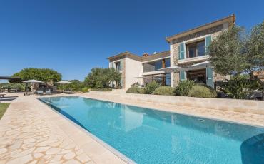 Luxury 6 bedroom holiday villa with private pool in Mallorca Spain (PV1752)