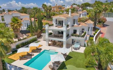 Luxury 6 bedroom holiday villa with private pool in Costa del Sol Spain (PV3001)
