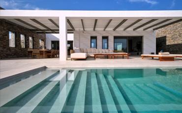 Luxury 5 bedroom holiday villa with private pool in Paros Greece (PV3002)