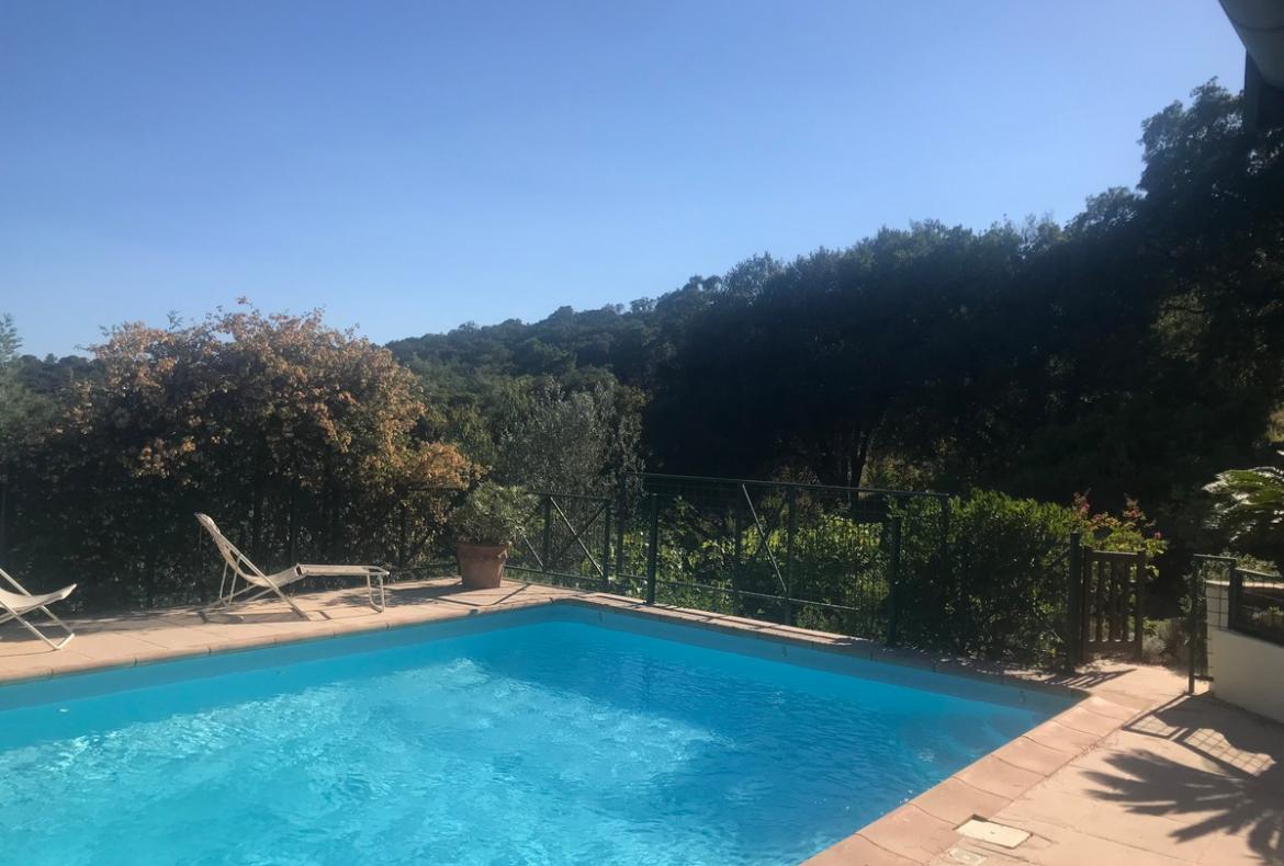 Luxury Villa with Stunning Sea Views. 5 bedrooms. Sleeps 10 (LCV113)