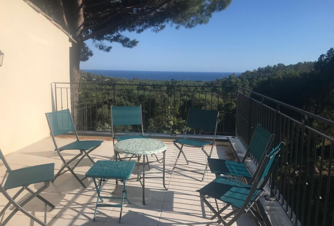 Luxury Villa with Stunning Sea Views. 5 bedrooms. Sleeps 10 (LCV113)