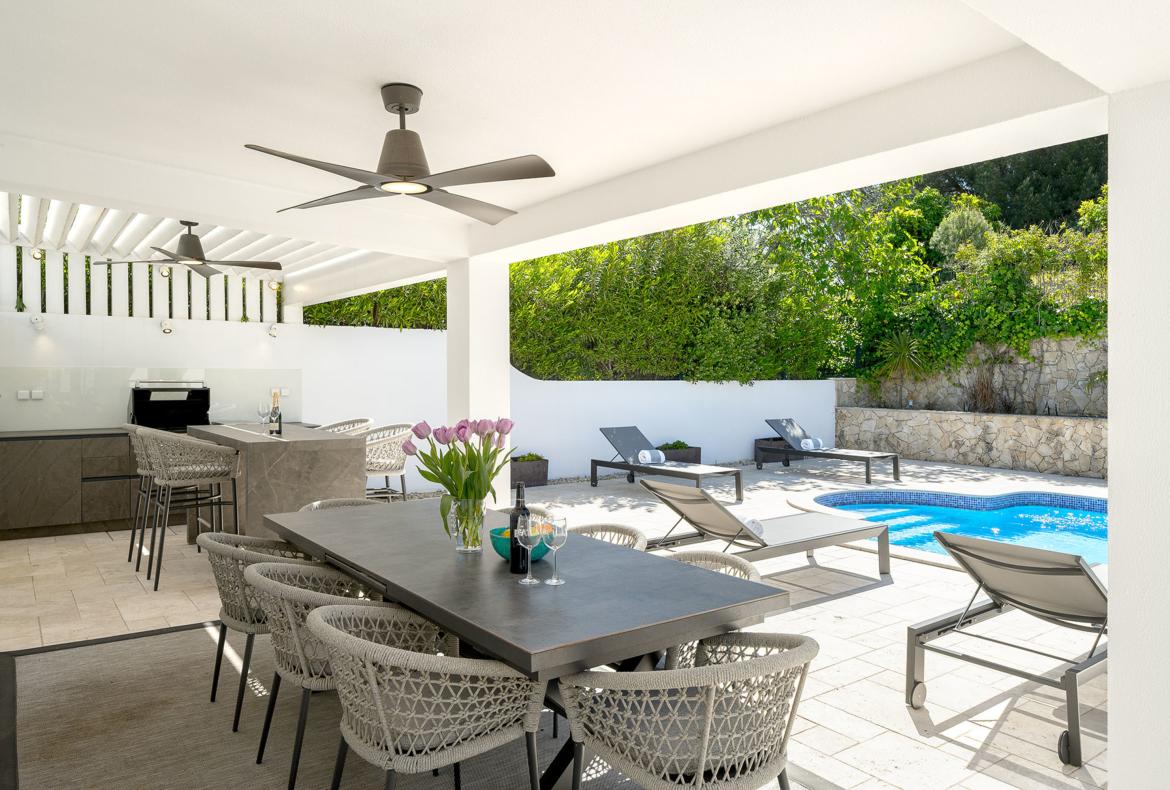 Luxury 3 bedroom holiday villa with private pool in Algarve Portugal (PV2862)
