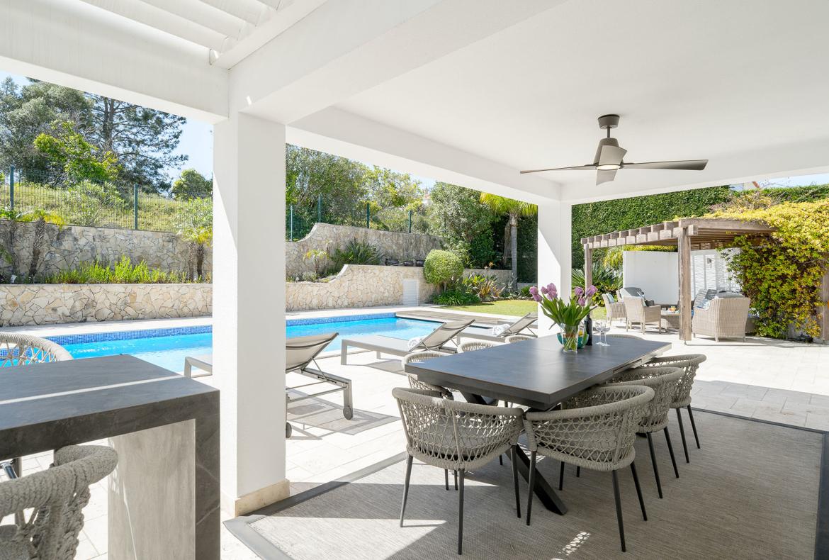 Luxury 3 bedroom holiday villa with private pool in Algarve Portugal (PV2862)