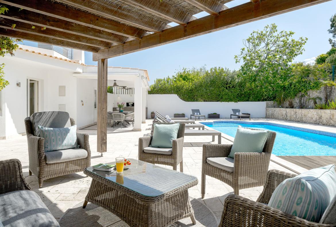 Luxury 3 bedroom holiday villa with private pool in Algarve Portugal (PV2862)