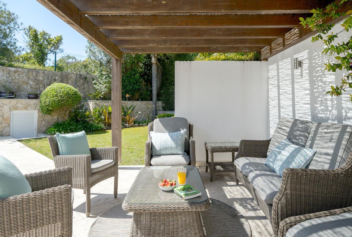 Luxury 3 bedroom holiday villa with private pool in Algarve Portugal (PV2862)