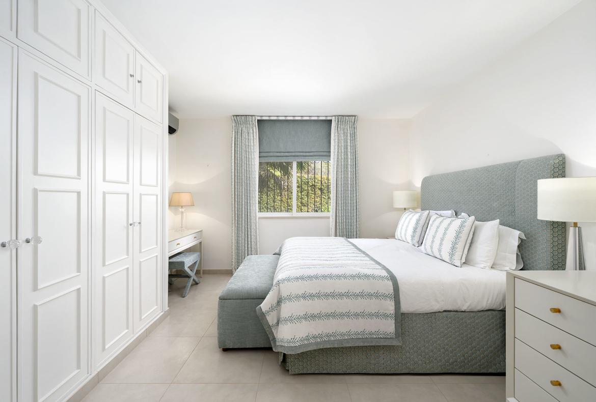 Luxury 3 bedroom holiday villa with private pool in Algarve Portugal (PV2862)
