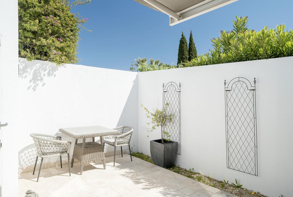 Luxury 3 bedroom holiday villa with private pool in Algarve Portugal (PV2862)