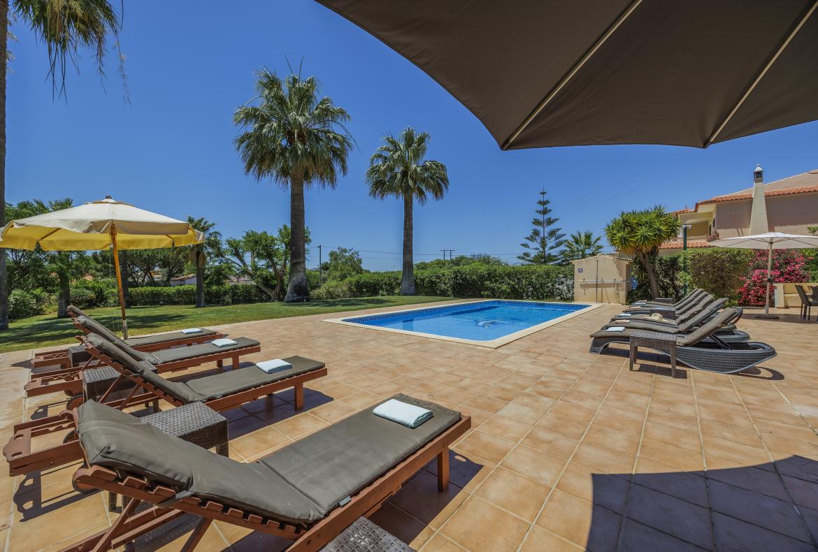 Luxury 8 bedroom holiday villa with private pool in Algarve Portugal (PV1738)