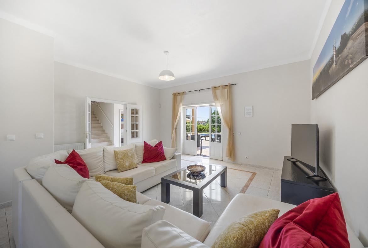 Luxury 8 bedroom holiday villa with private pool in Algarve Portugal (PV1738)
