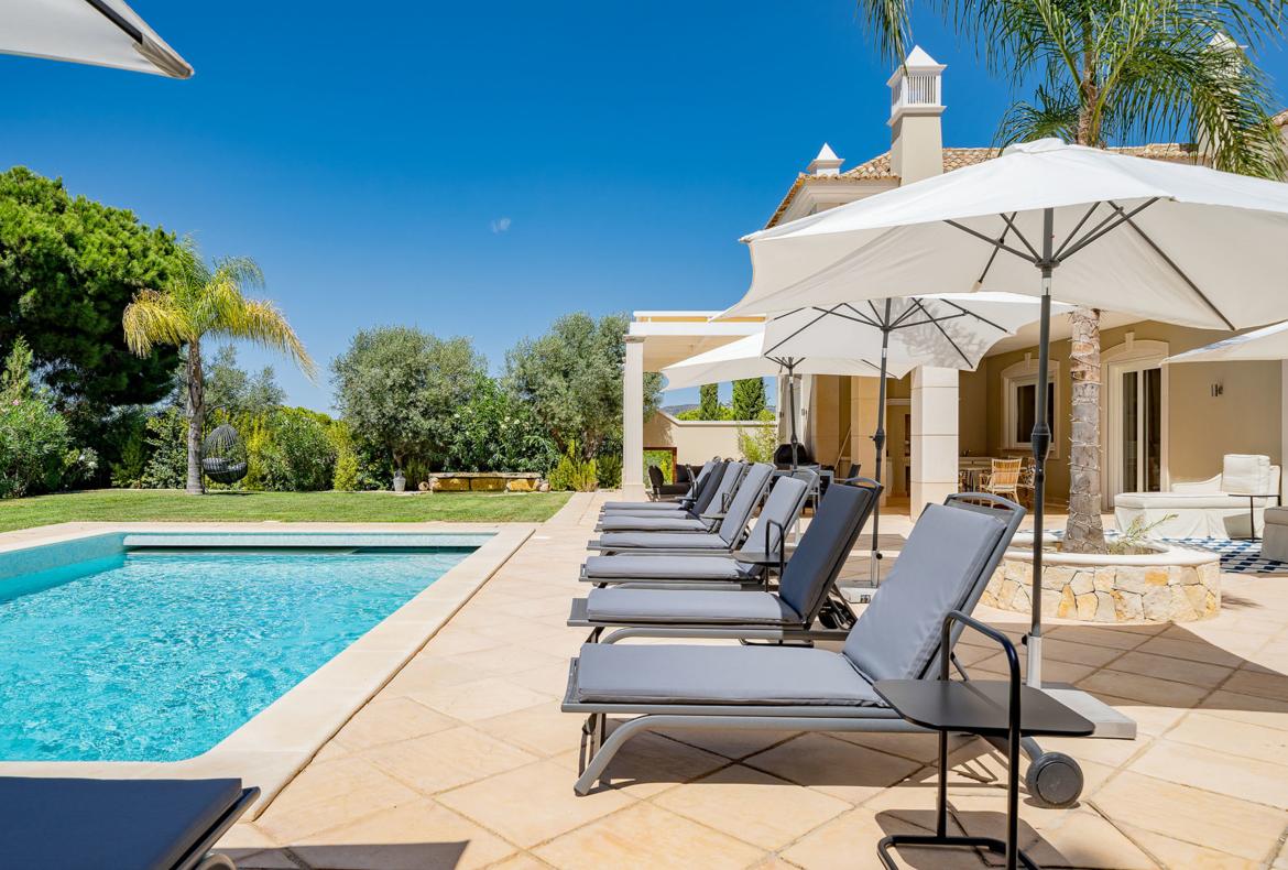Luxury 6 bedroom holiday villa with private pool in Algarve Portugal (PV2729)