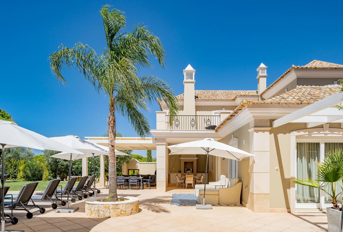 Luxury 6 bedroom holiday villa with private pool in Algarve Portugal (PV2729)