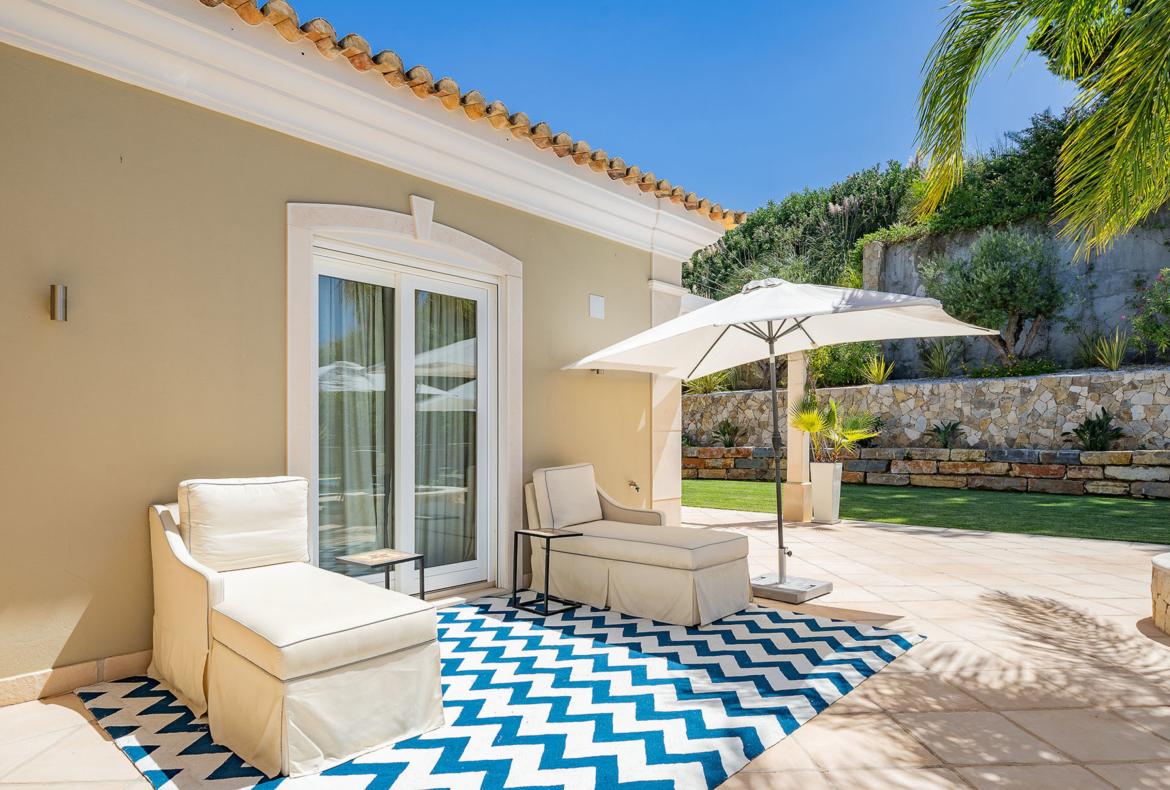 Luxury 6 bedroom holiday villa with private pool in Algarve Portugal (PV2729)