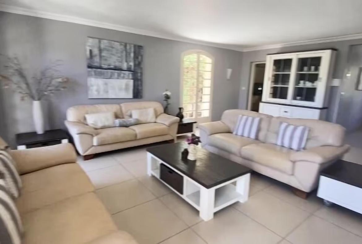 Villa with private heated pool and 7 bedrooms to sleep 13 near beach (MARS110)