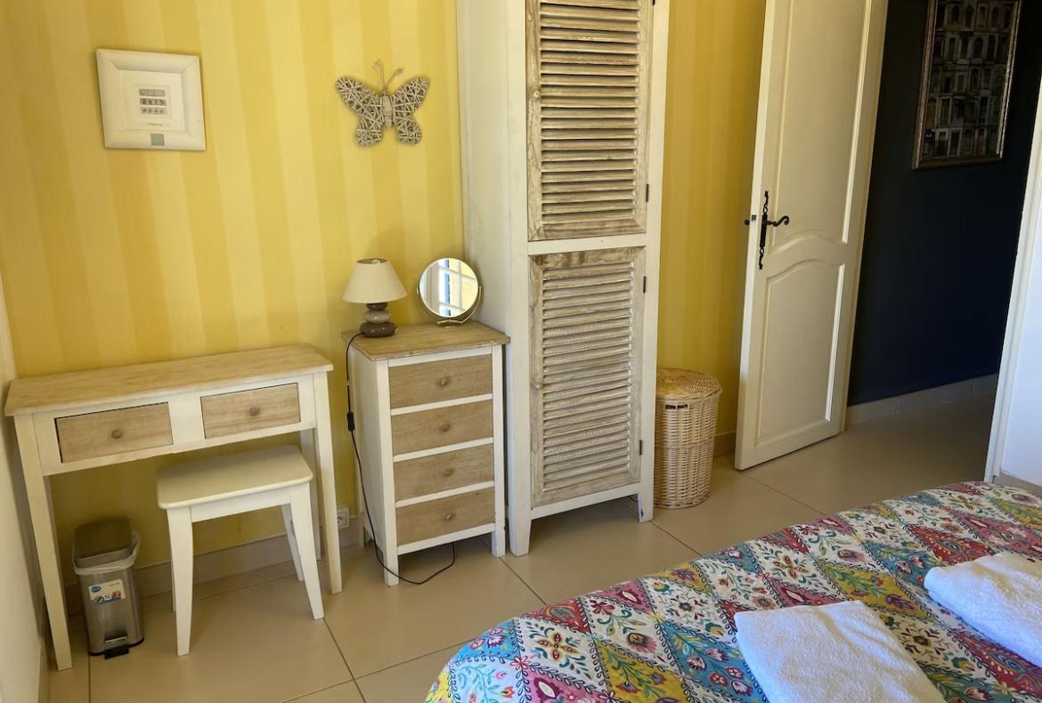 Villa with private heated pool and 7 bedrooms to sleep 13 near beach (MARS110)
