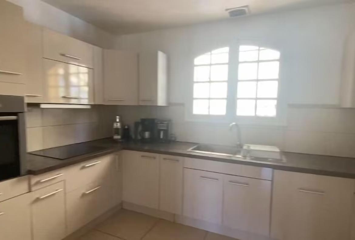 Villa with private heated pool and 7 bedrooms to sleep 13 near beach (MARS110)