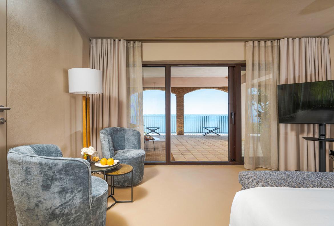 Luxury 4 bedroom holiday villa with private pool in Sicily Italy (PV253)