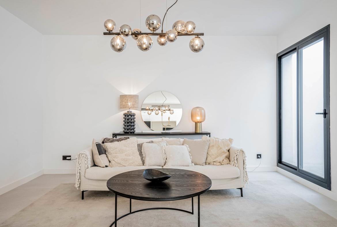 Luxury 8 bedroom holiday villa with private pool in Costa del Sol Spain (PV2986)