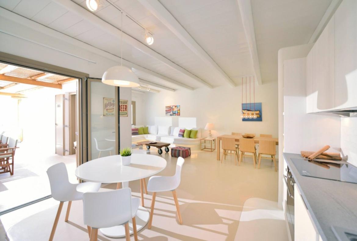 Luxury 2 bedroom holiday villa with private pool in Mykonos Greece (PV1324)
