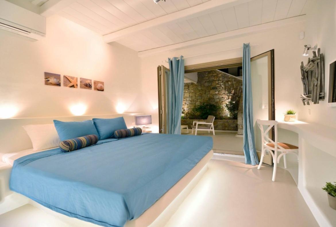 Luxury 2 bedroom holiday villa with private pool in Mykonos Greece (PV1324)