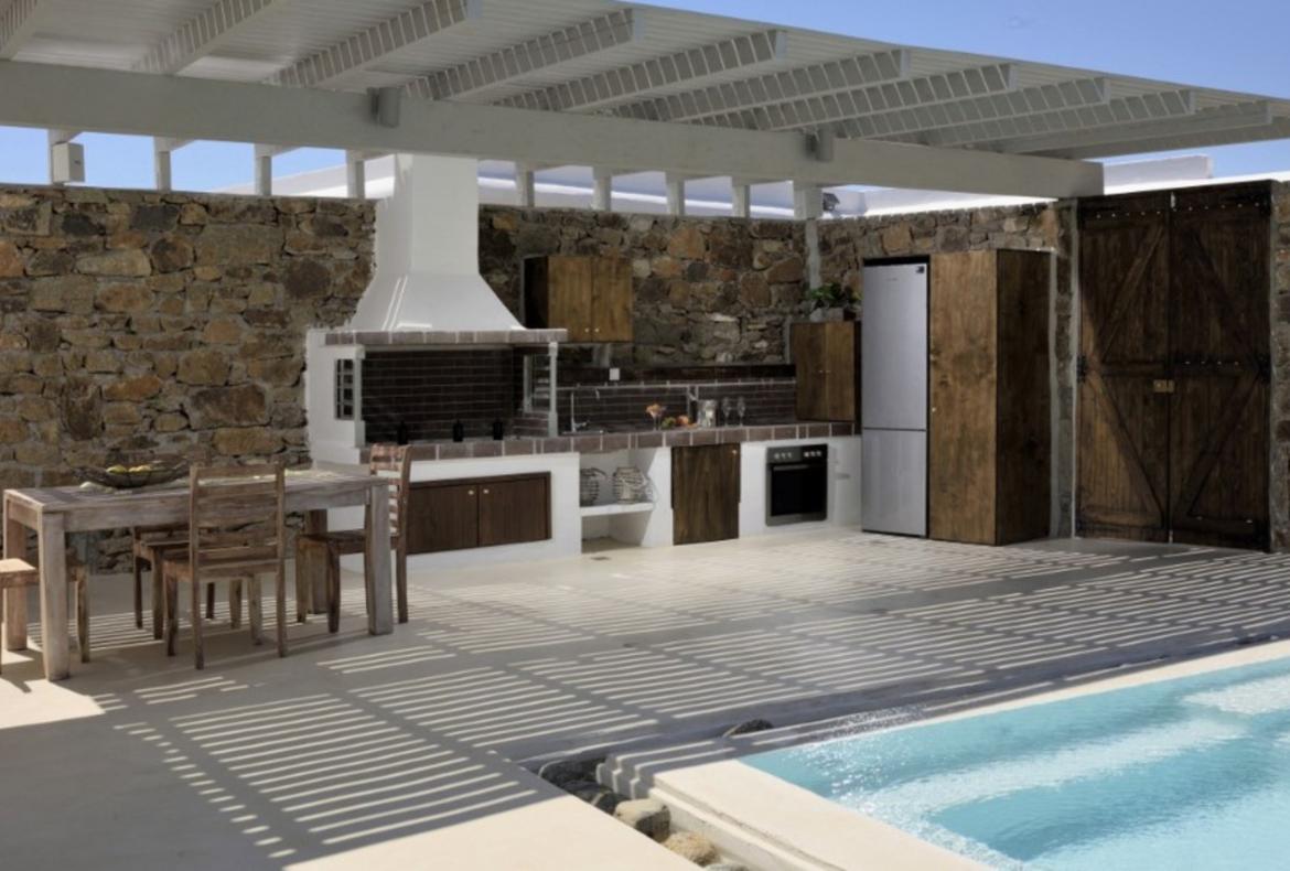 Luxury 2 bedroom holiday villa with private pool in Mykonos Greece (PV968)