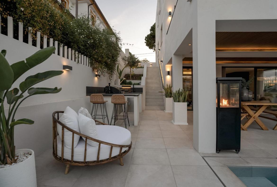 Luxury 4 bedroom holiday villa with private pool in Costa del Sol Spain (PV2996)