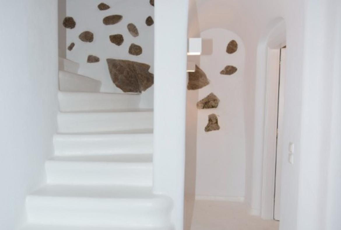 Luxury 3 bedroom holiday villa with private pool in Mykonos Greece (PV737)