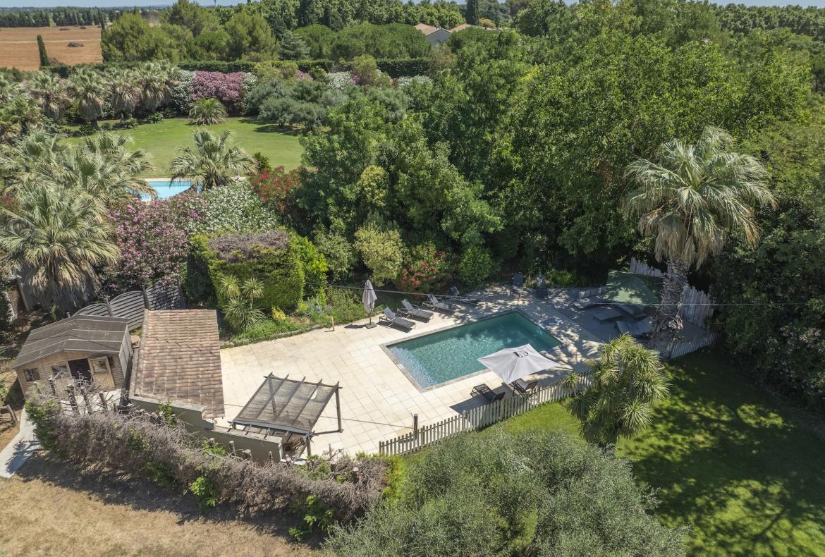 Large family villa with 6 ensuite bedrooms with private pool, aircon near Montpellier and beaches (MONT188GN)