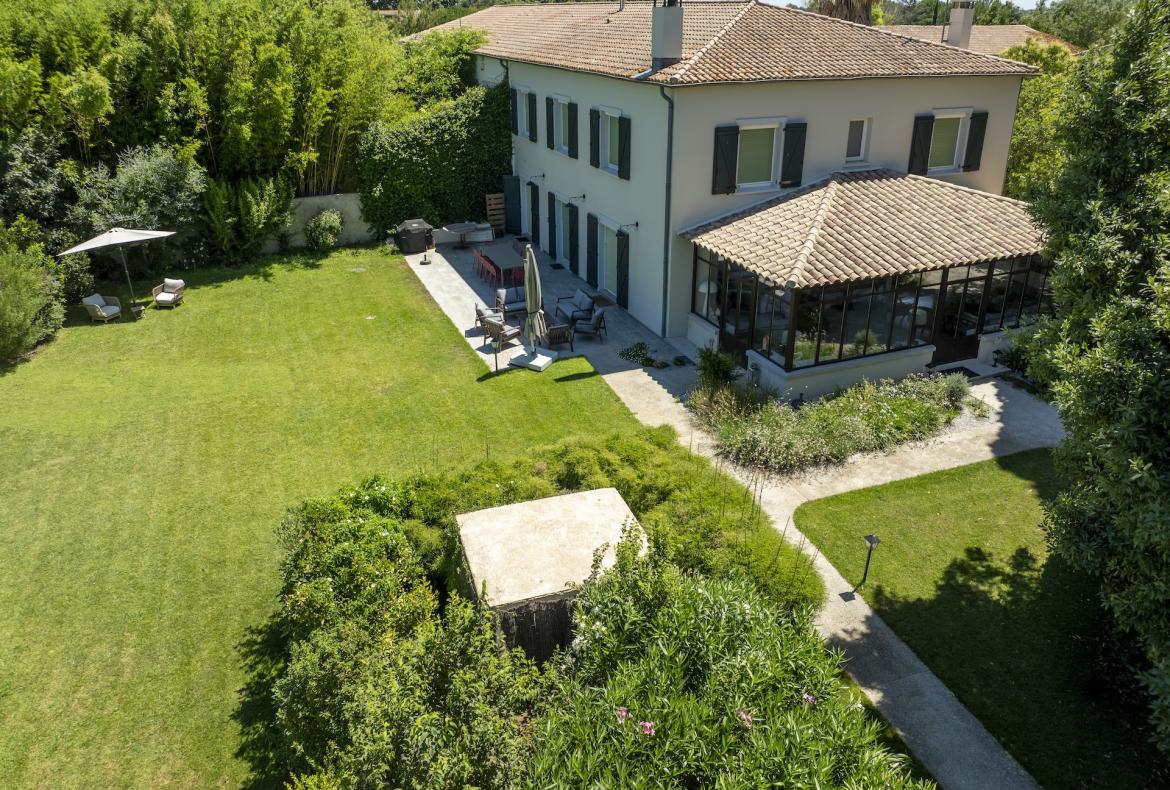 Large family villa with 6 ensuite bedrooms with private pool, aircon near Montpellier and beaches (MONT188GN)
