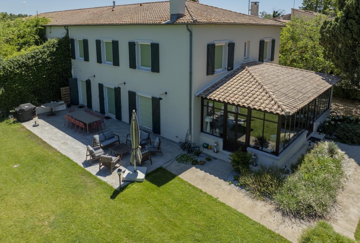 Large family villa with 6 ensuite bedrooms with private pool, aircon near Montpellier and beaches (MONT188GN)
