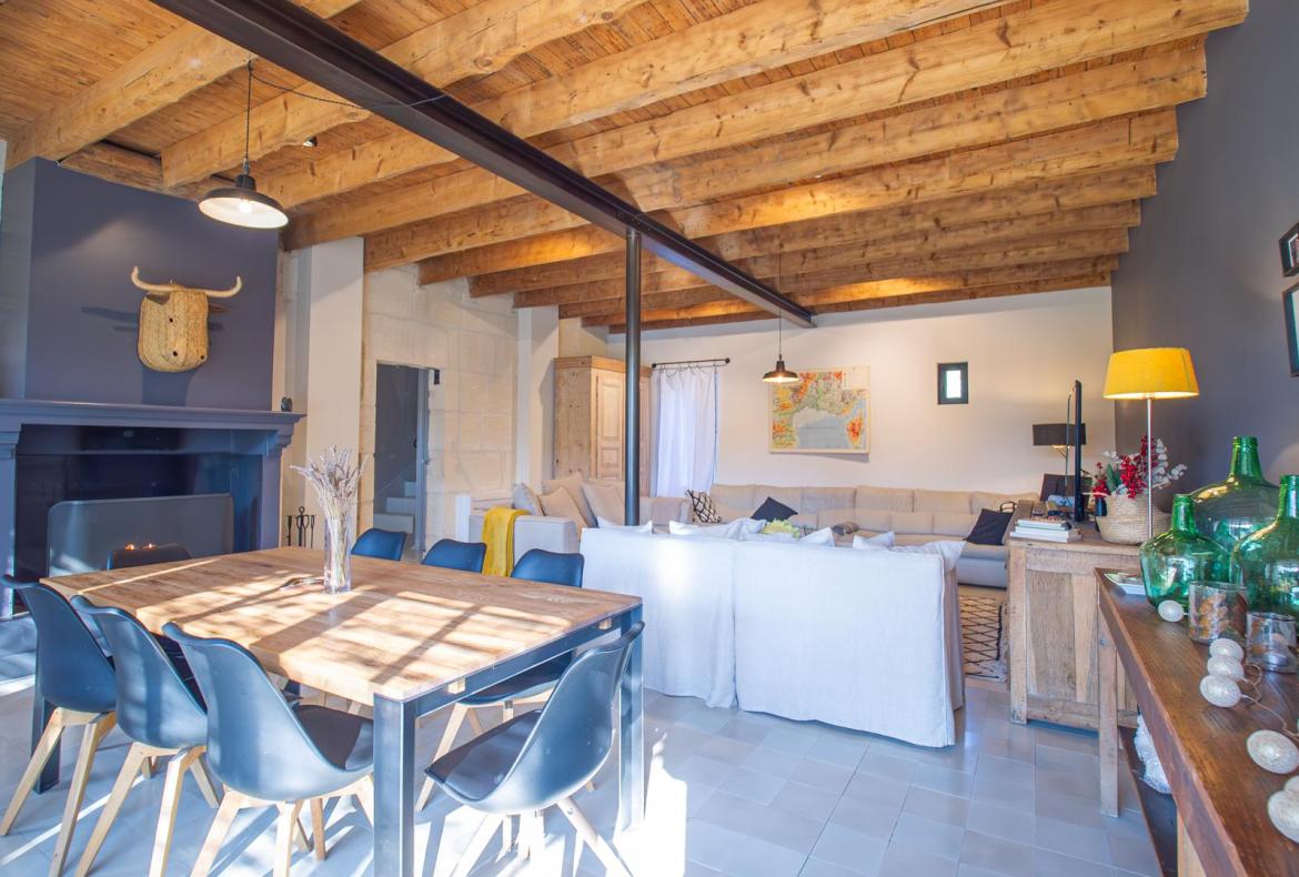 Charming Provencal Mas with Pool, Walking Distance to Shops etc. 4 bedrooms to sleep 8 (SRDP141YF)