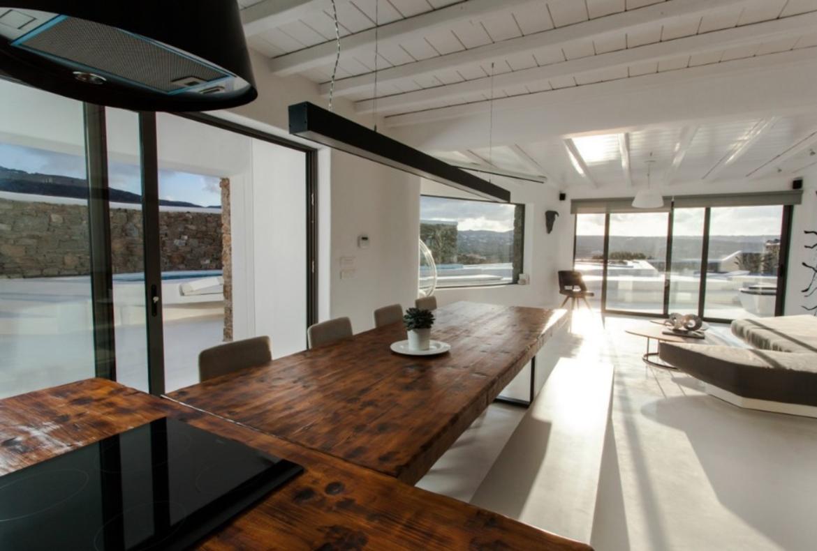 Luxury 4 bedroom holiday villa with private pool in Mykonos Greece (PV953)