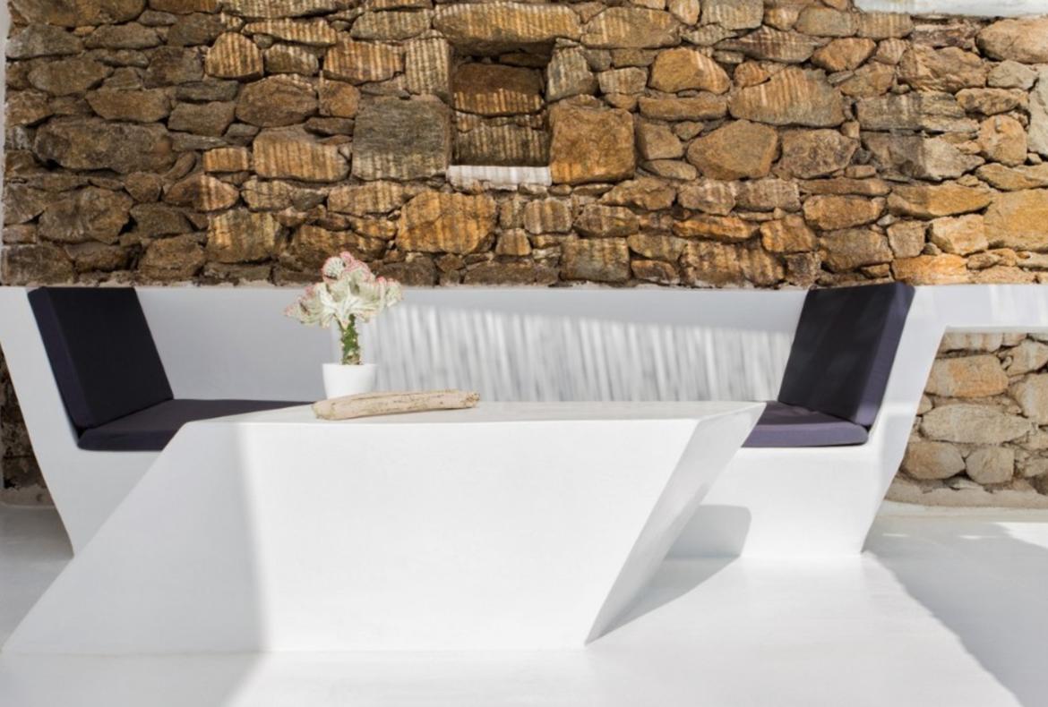 Luxury 4 bedroom holiday villa with private pool in Mykonos Greece (PV953)