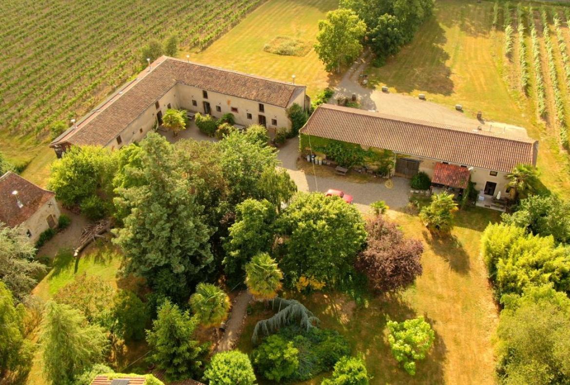 Gite with 2 bedrooms on Old Domaine of 6 Dwellings. Shared Pool. (MADIR104)