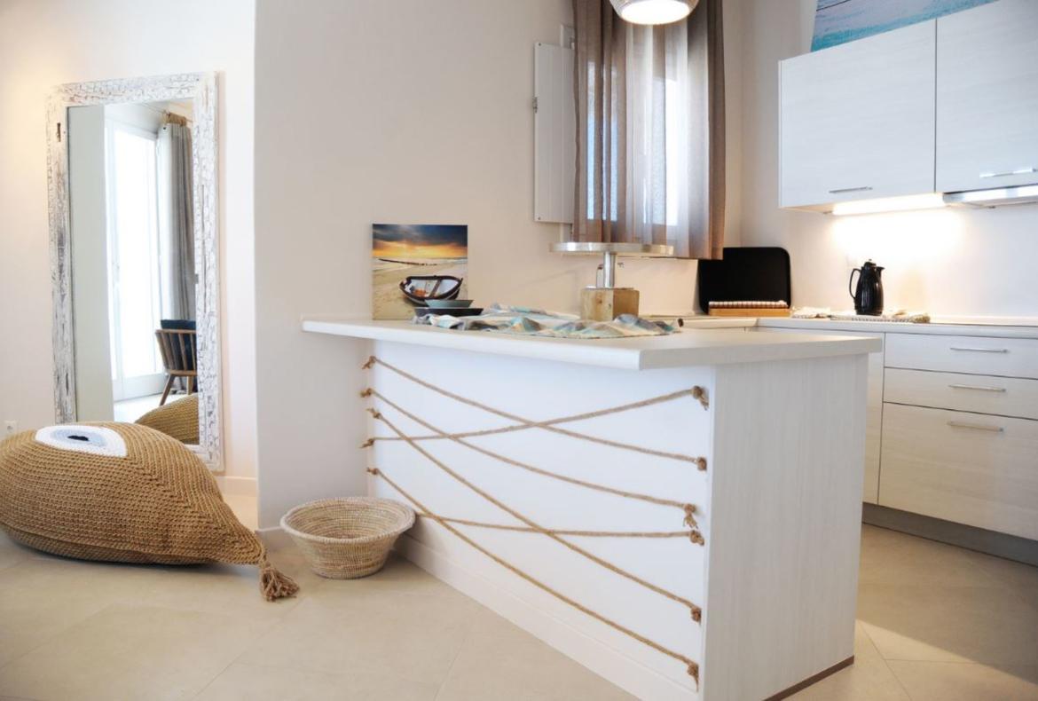 Luxury 4 bedroom holiday villa with private pool in Mykonos Greece (PV2499)