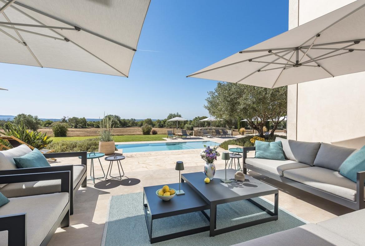 Luxury 6 bedroom holiday villa with private pool in Mallorca Spain (PV1752)