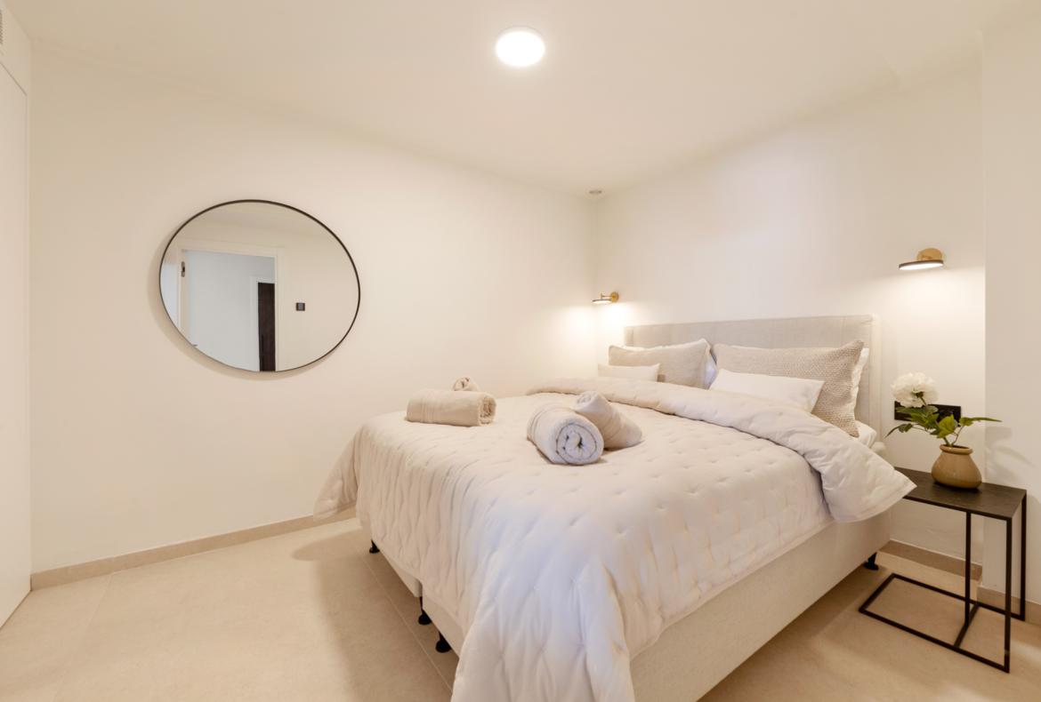 Luxury 6 bedroom holiday villa with private pool in Costa del Sol Spain (PV3001)